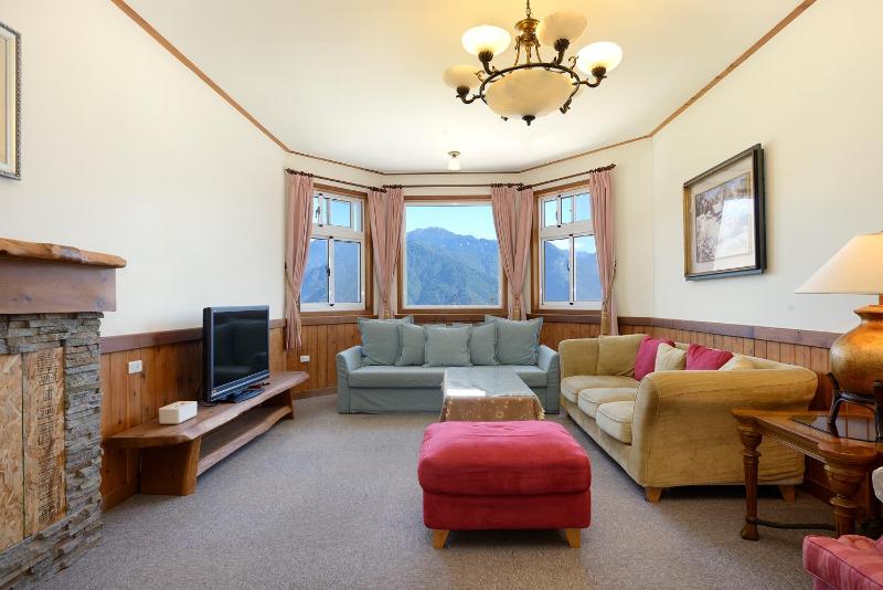 Aurora Villa - image 37