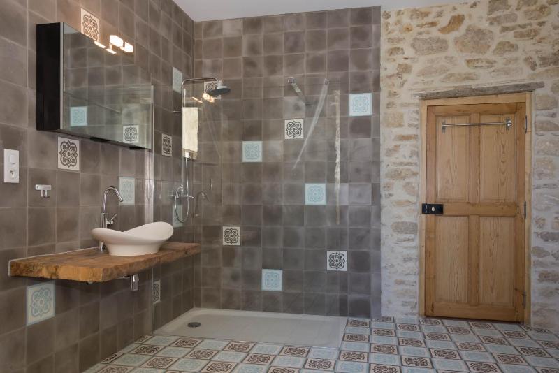 Two-Bedroom Apartment image 3