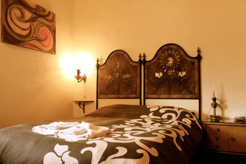 Three-Bedroom Apartment image 1
