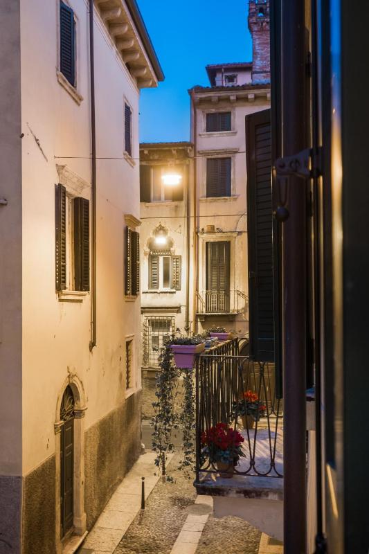 Flats4Rent Casa di Tea - image 13
