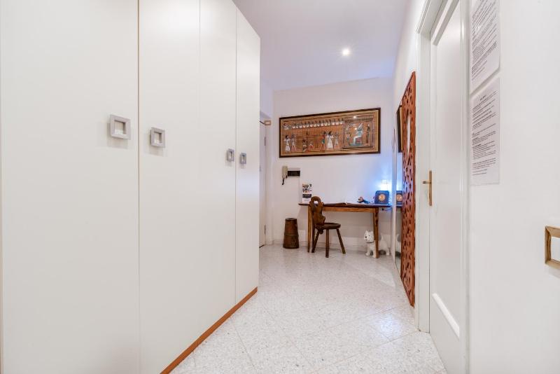 Lia Rooms 2 - image 6