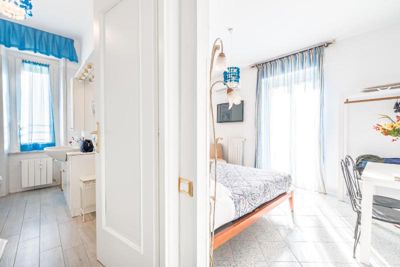 Triple Room image 3