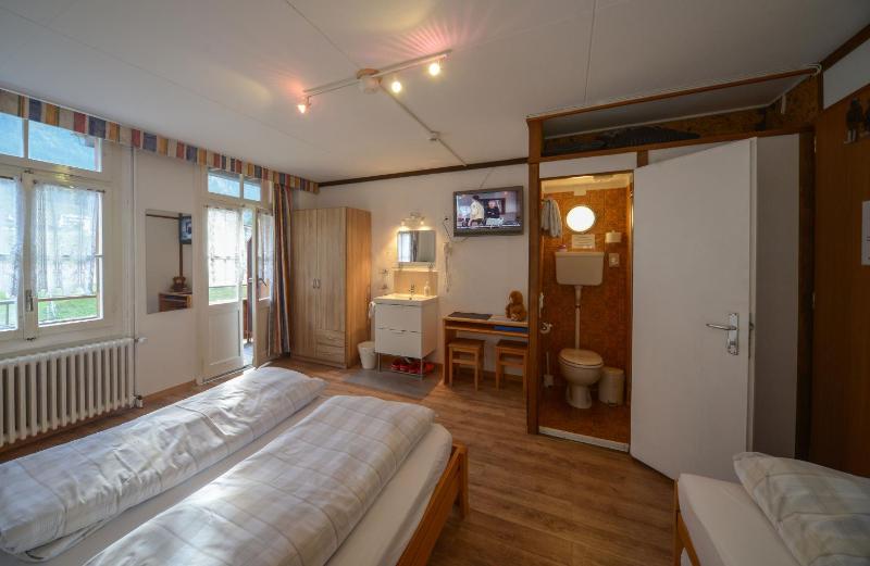 Triple Room image 4