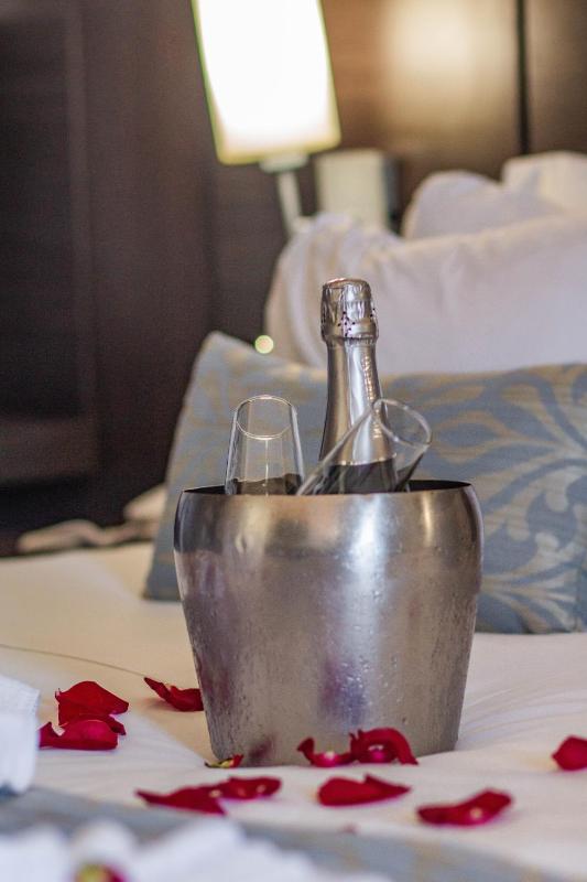 Real Classic Hotel - image 49