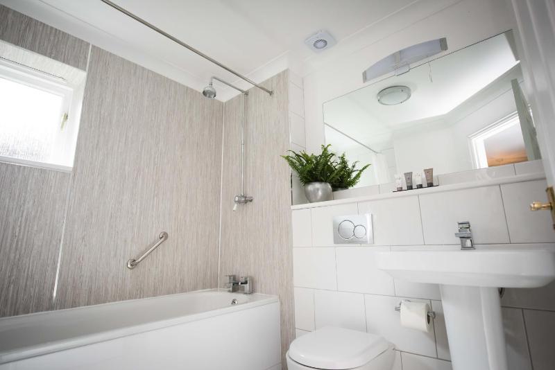 Luxury Double Room image 2