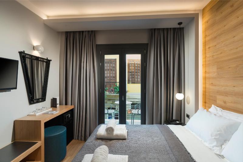 Economy Double Room image 1