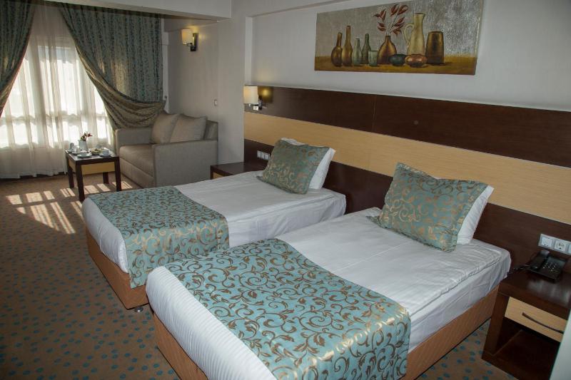Double Room image 2