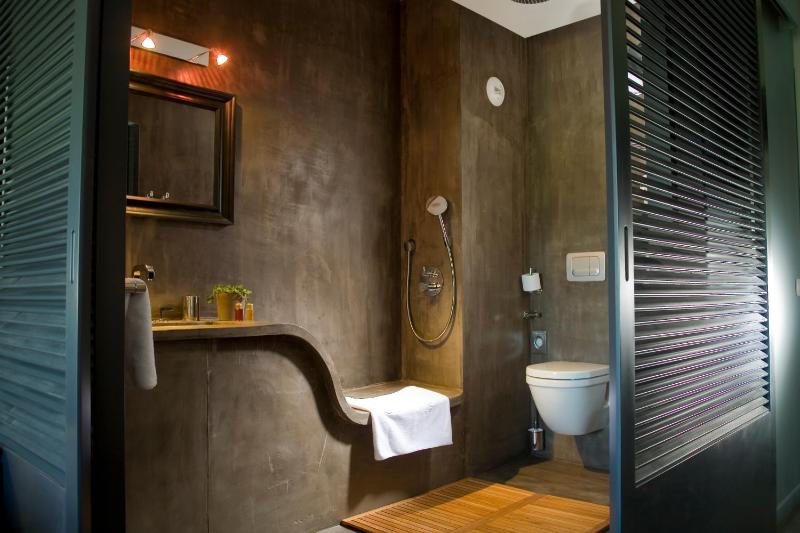 Superior Double Room image 4