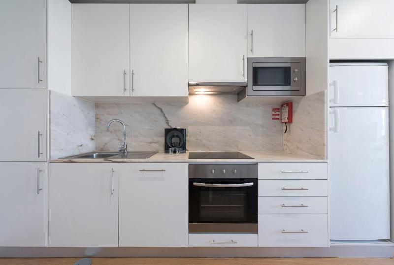Apartment Boavista Roundabout by Sweet Porto - image 48