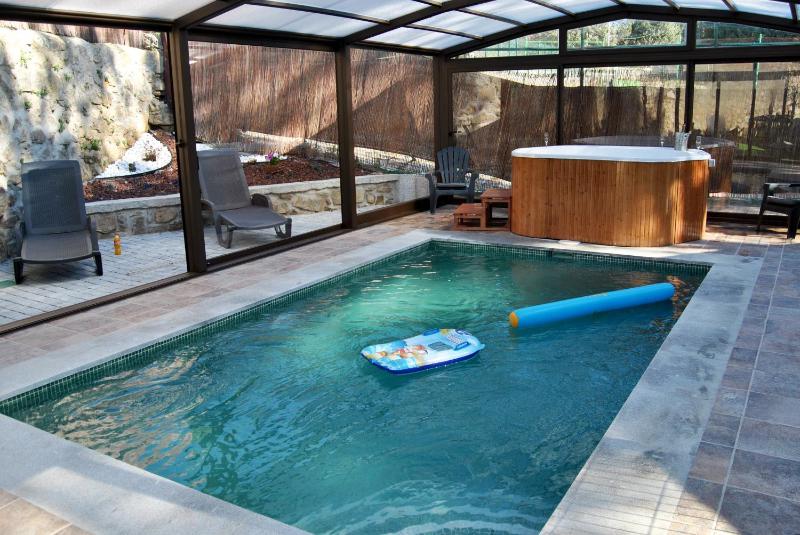 Superior Villa image 3