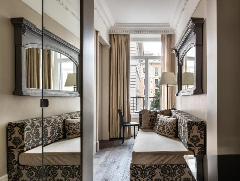 Junior Suite image 3