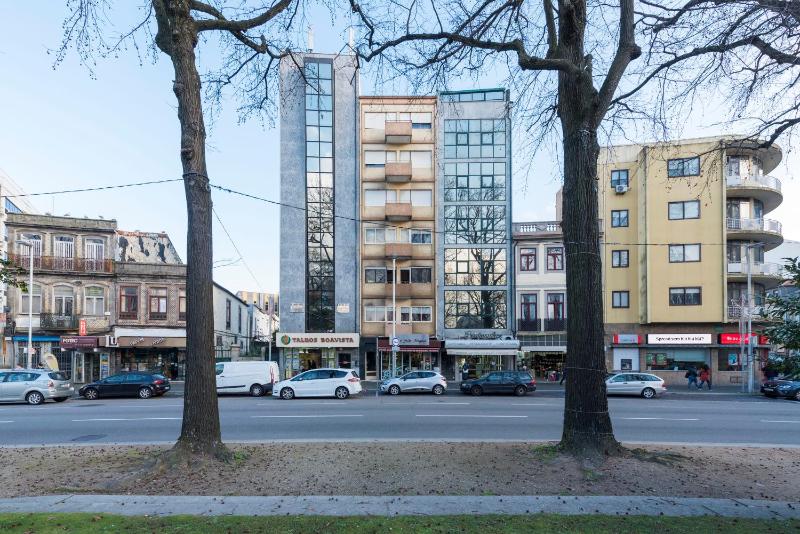 Apartment Boavista Roundabout by Sweet Porto - image 44