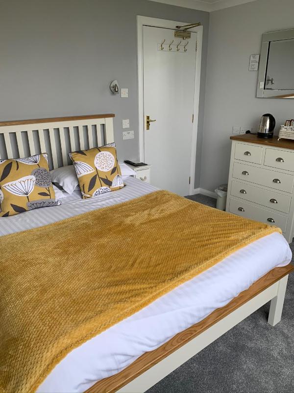Standard Double Room image 1