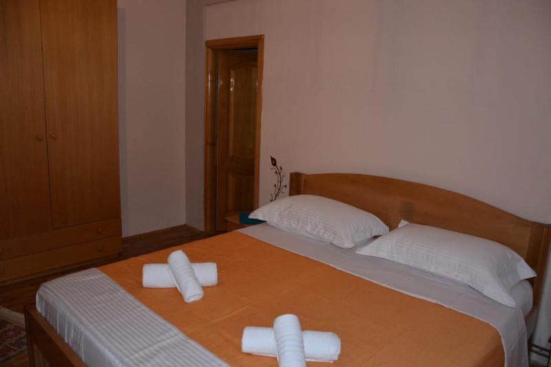 Standard Double Room image 2