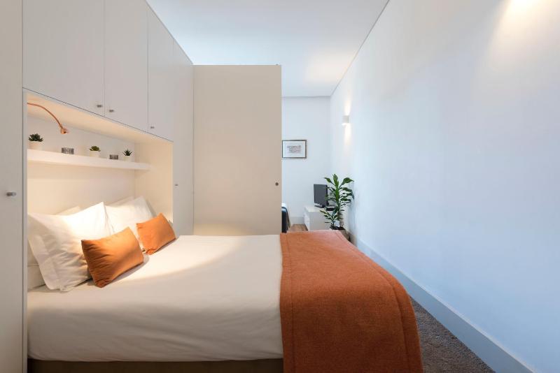 Apartment Alegria Street by Sweet Porto - Free Parking - image 7
