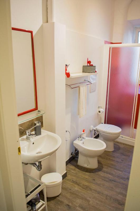 Standard Double or Twin Room image 4