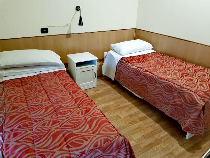 Double or Twin Room with Private Bathroom image 4