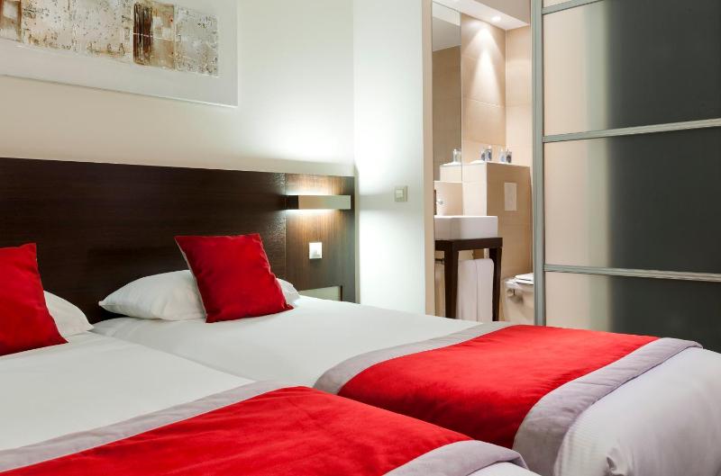 2 Single Standard City View image 4