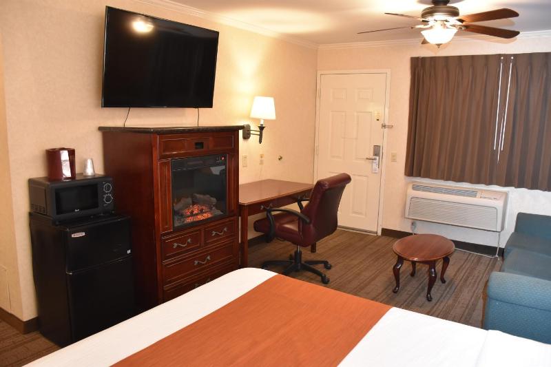 Executive Suite image 4