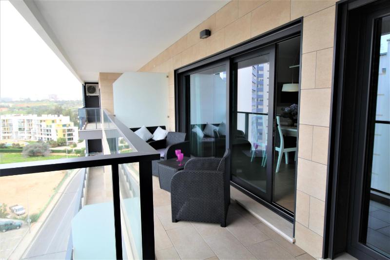 T2 Luxury Rocha Prime Residence - image 12