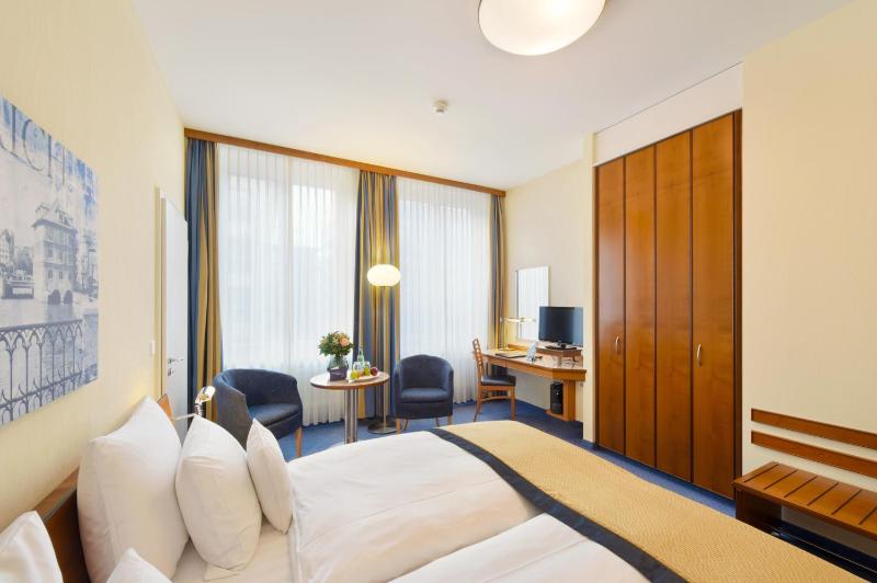 Suite image 2