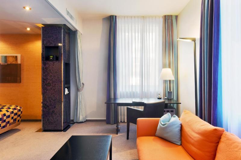 Junior Suite image 4