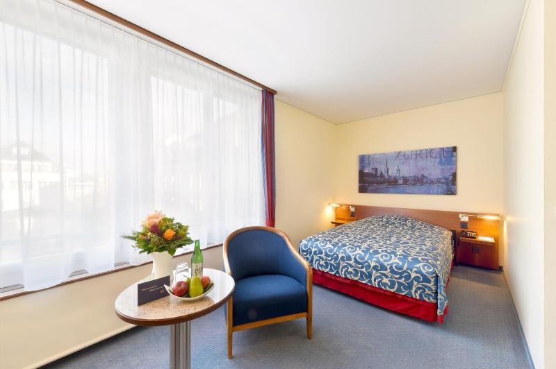 Double Room with French Bed image 1