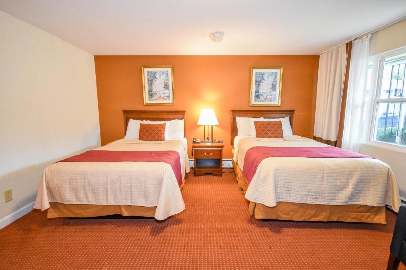 Standard Double Room image 2