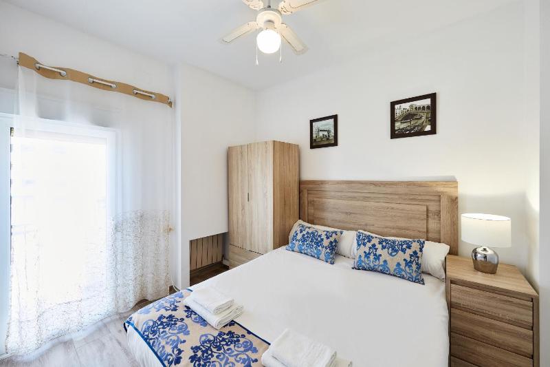 Sonrisa Apartments - image 22