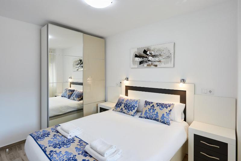 Sonrisa Apartments - image 23
