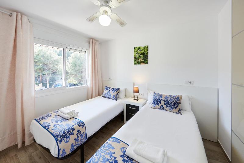 Sonrisa Apartments - image 16