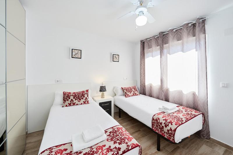 Sonrisa Apartments - image 11
