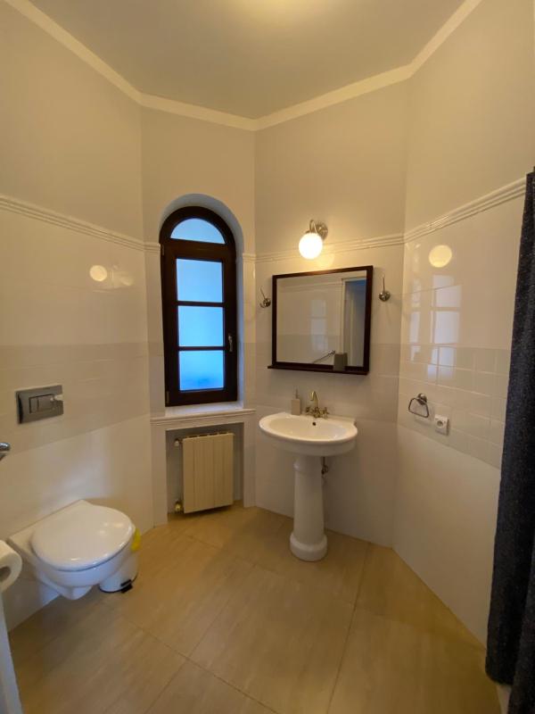 Single Room image 1