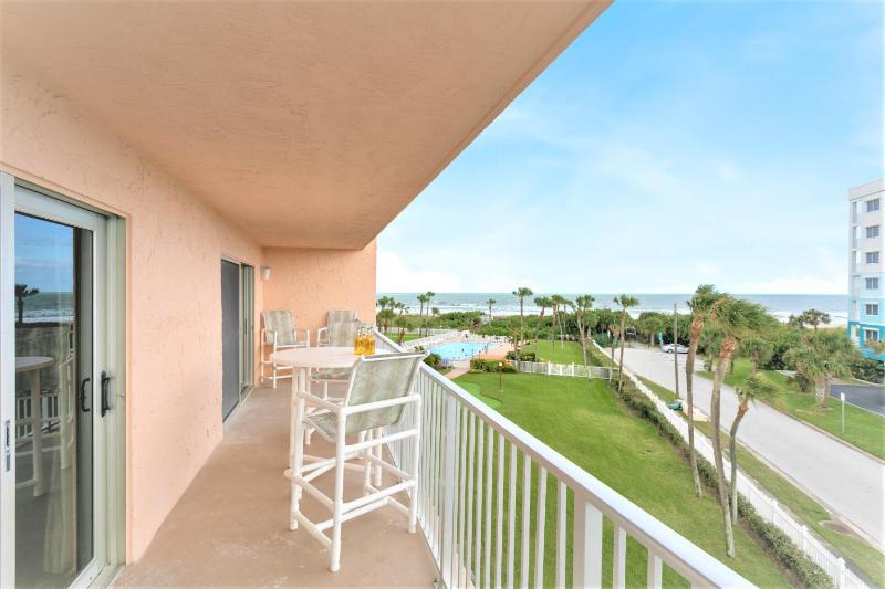 Three-Bedroom Apartment - Ocean View - Unit 49 image 3