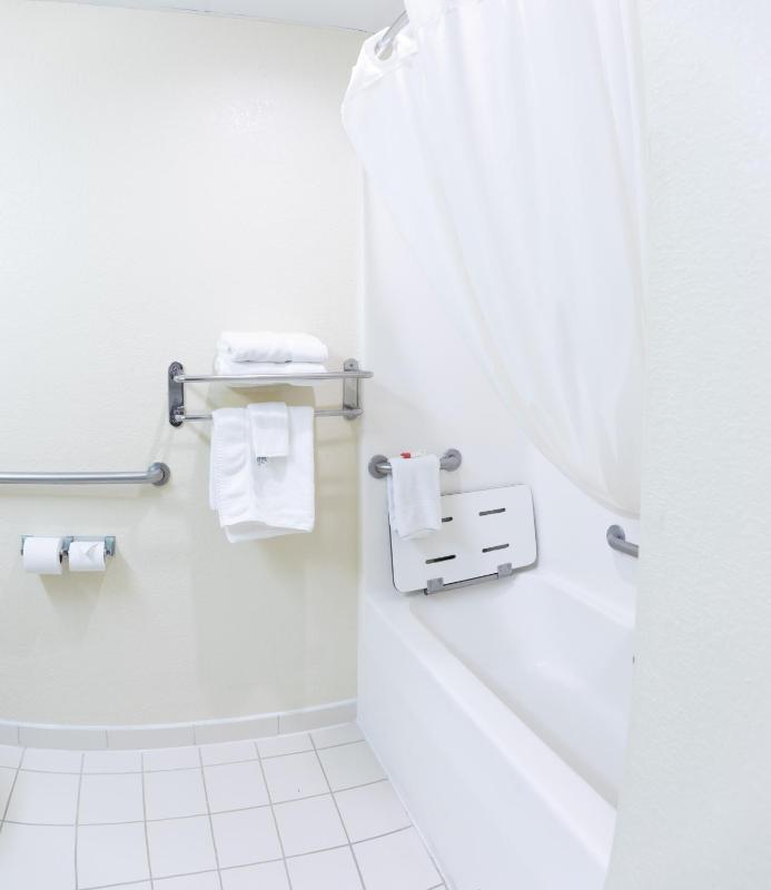 King Room - Disability Access - Non-Smoking image 4