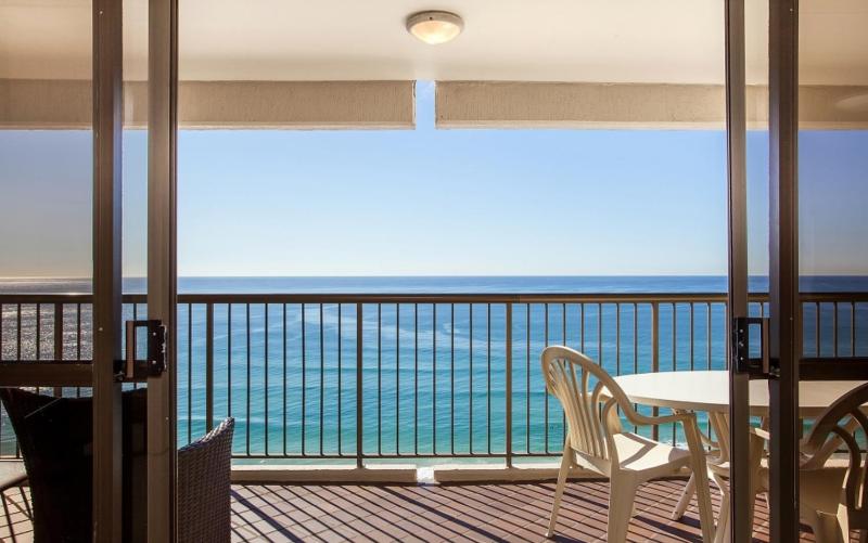 Burleigh Esplanade Apartments - image 15
