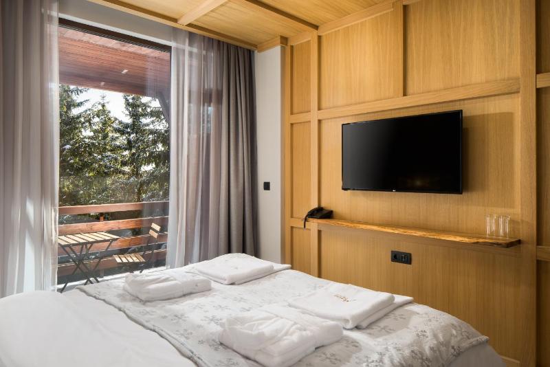 Double Room with Terrace image 3