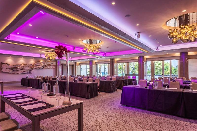 Crowne Plaza Limassol By IHG - image 12