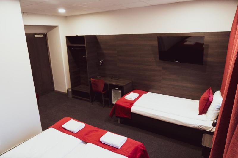 Standard Triple Room image 3