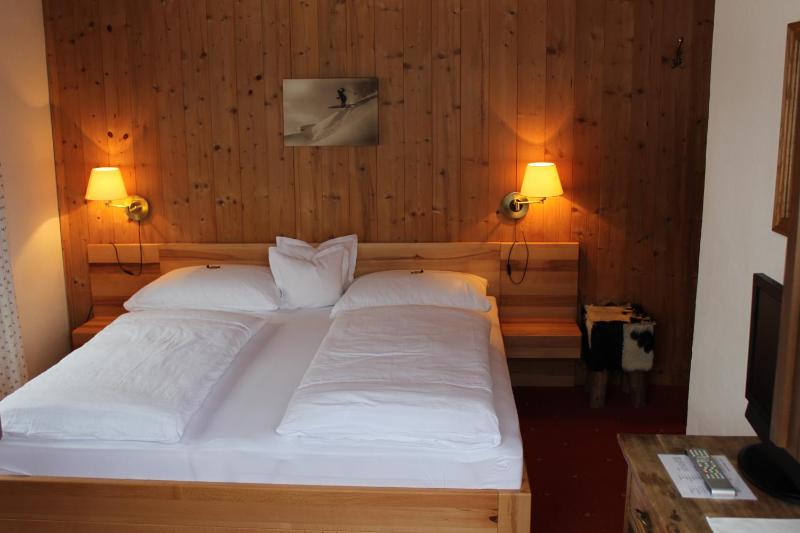 Double Room image 2