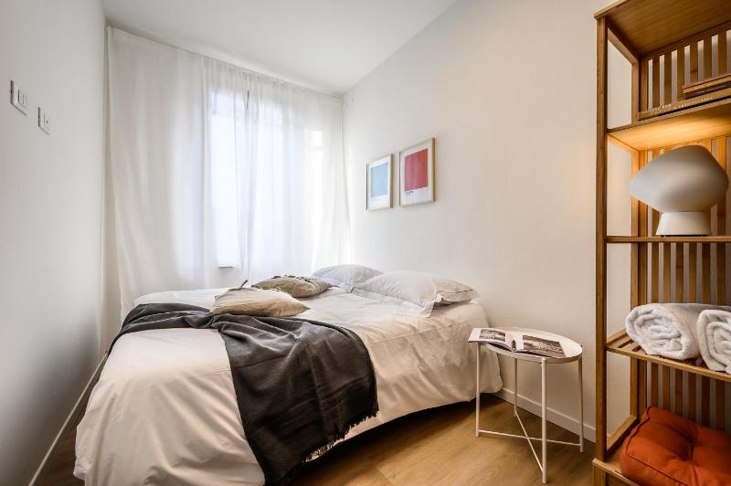 One-Bedroom Apartment image 3