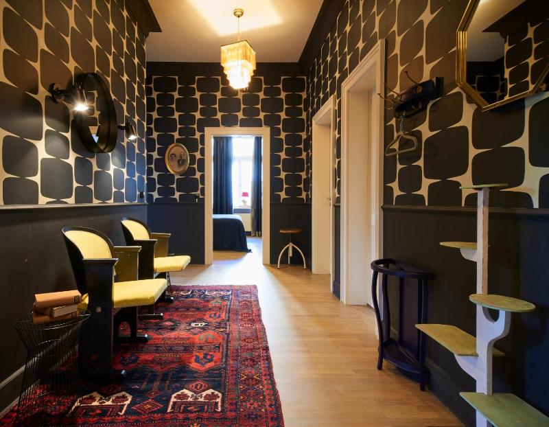 Cora Apartments - image 15