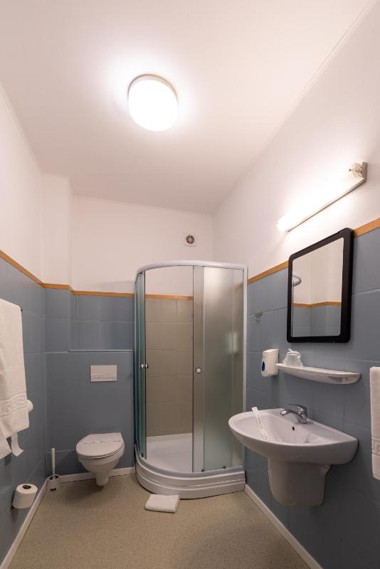 Double or Twin Room with Private Bathroom image 1