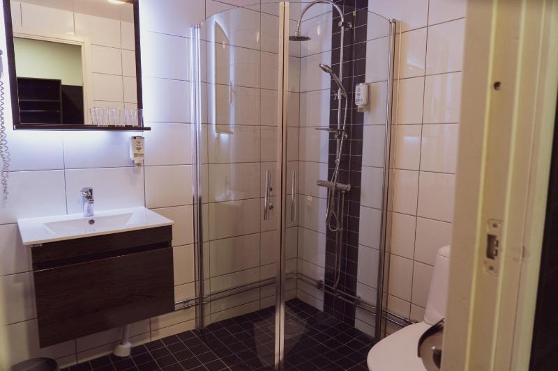 Junior Suite with Lake View image 4