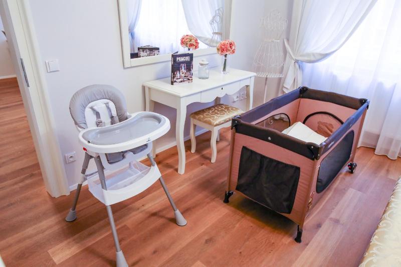 Deluxe Apartment image 2