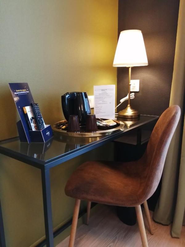 Superior Deluxe Double or Twin Room - Accessible by Stairs Only image 3