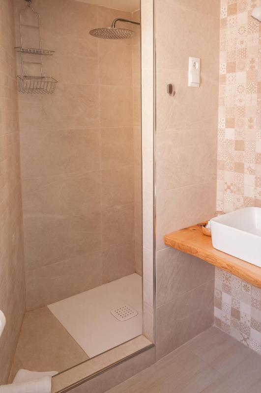 Hostal La Palmera - image 6