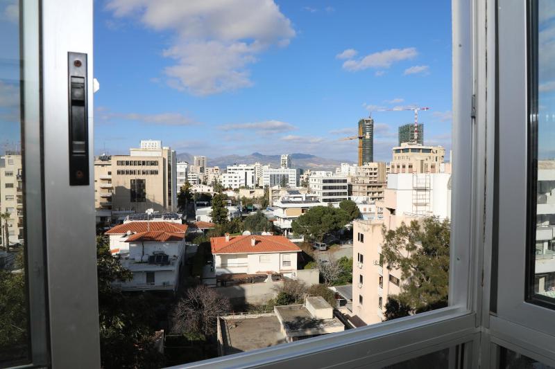 Apartment with Mountain View image 3