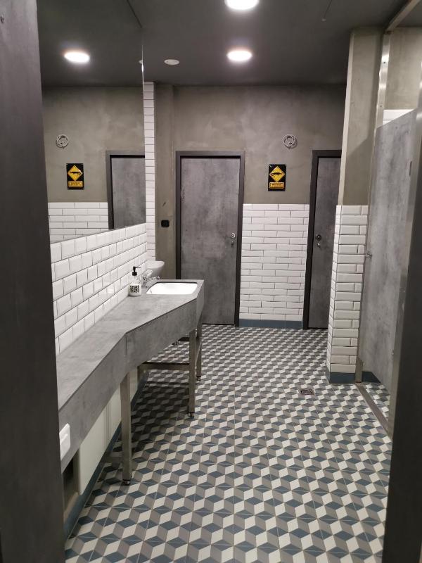Triple Room with Shared Bathroom image 4