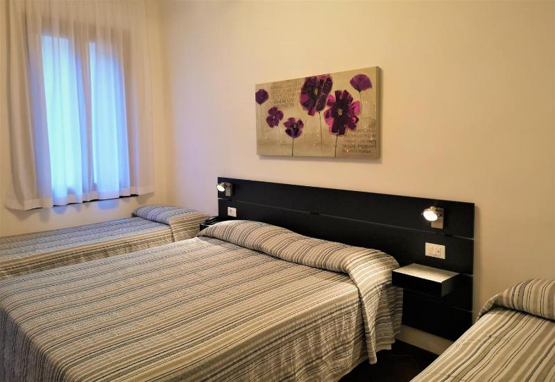 Quadruple Room image 3